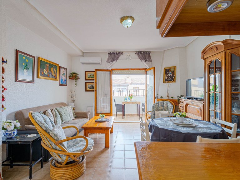 Apartment for Sale in Punta Prima, Alicante 9