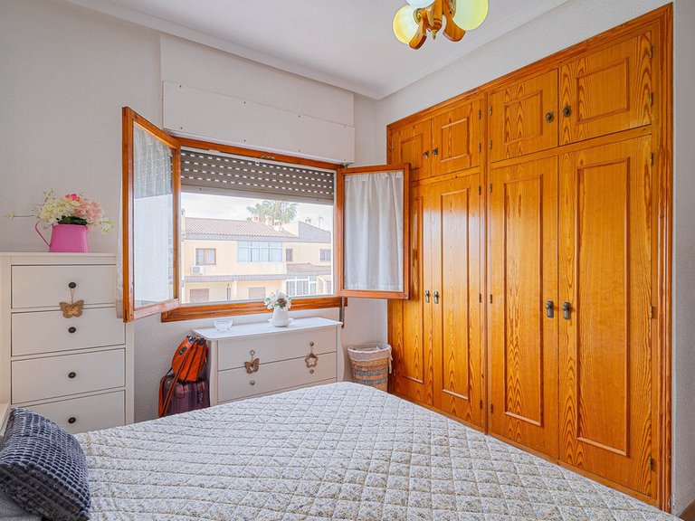 Apartment for Sale in Punta Prima, Alicante 26