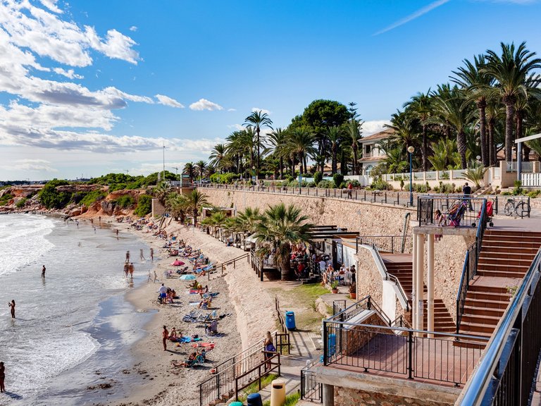 Apartment for Sale in Punta Prima, Alicante 36
