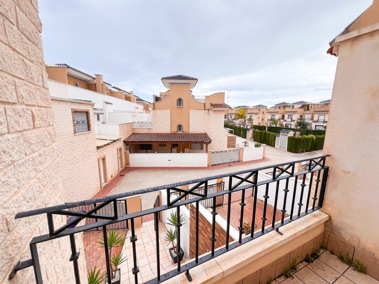 Villa for Sale in Pilar De La Horadada, Alicante 25