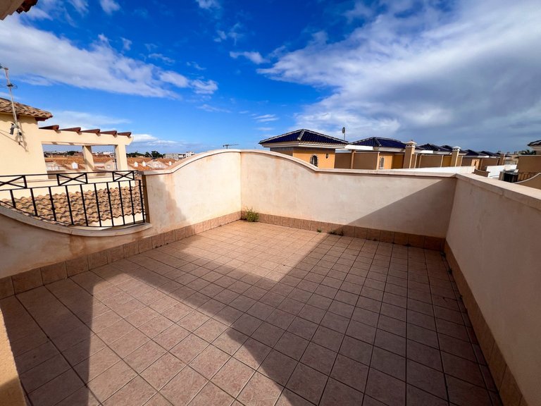 Villa for Sale in Pilar De La Horadada, Alicante 37