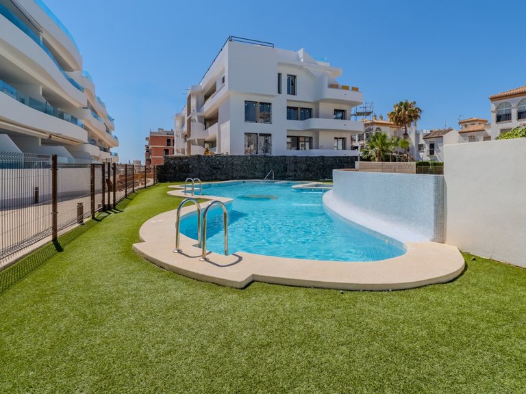 Apartment for Sale in Playa Flamenca, Alicante 3