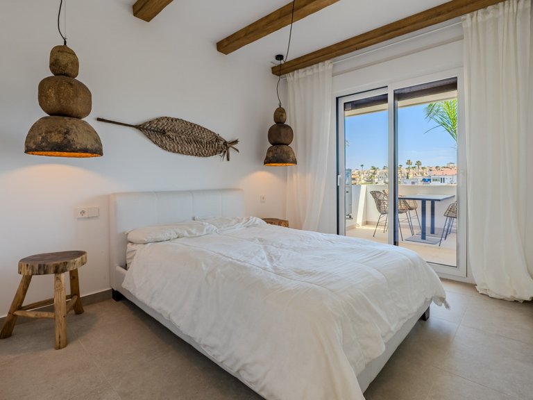 Apartment for Sale in Playa Flamenca, Alicante 32