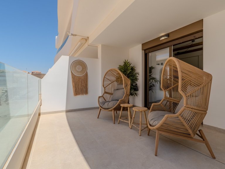 Apartment for Sale in Playa Flamenca, Alicante 40