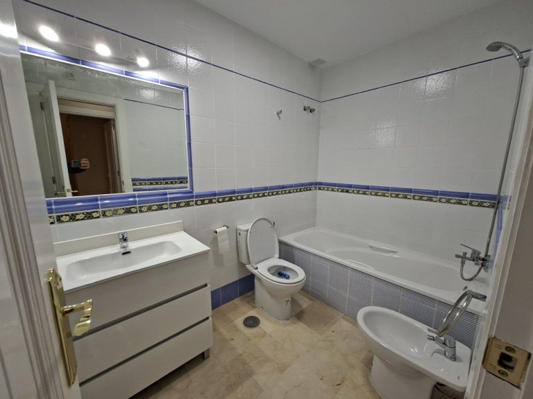 Town House for Sale in Villamartin, Alicante 8