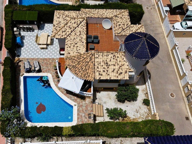 Villa for Sale in Villamartin, Alicante 11