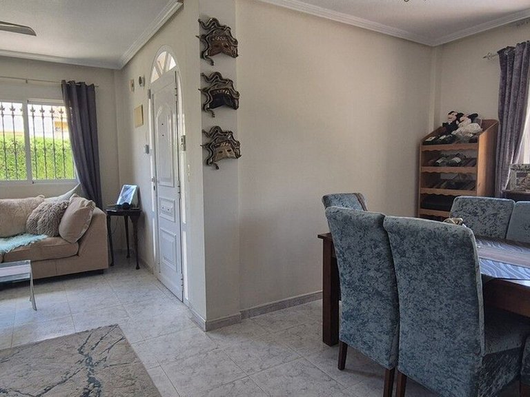 Villa for Sale in Villamartin, Alicante 14
