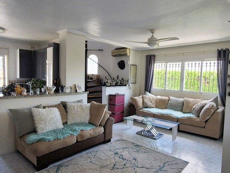 Villa for Sale in Villamartin, Alicante 17