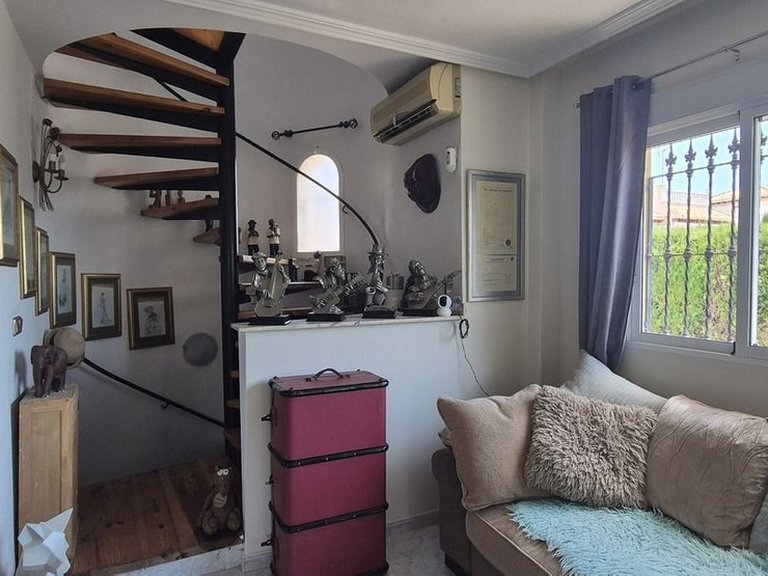 Villa for Sale in Villamartin, Alicante 20