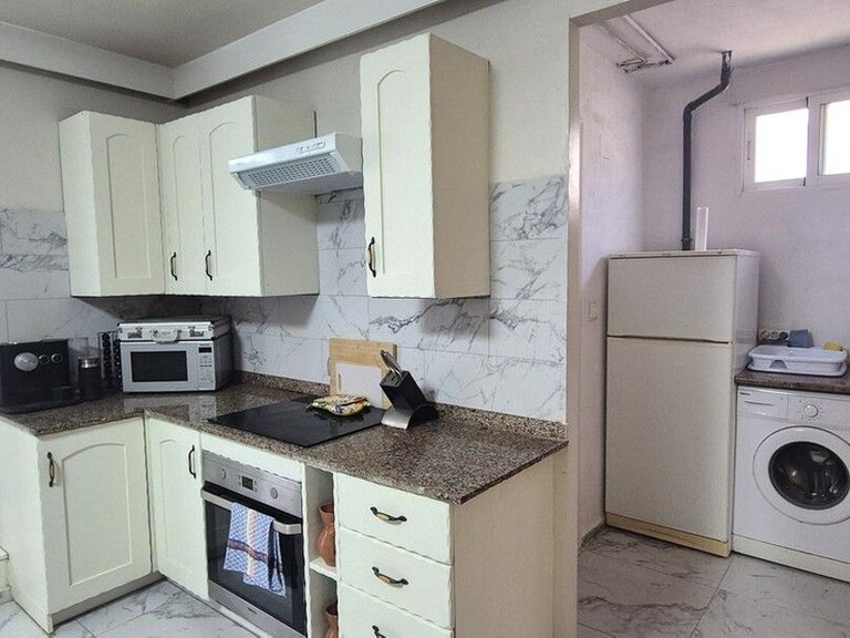 Villa for Sale in Villamartin, Alicante 29