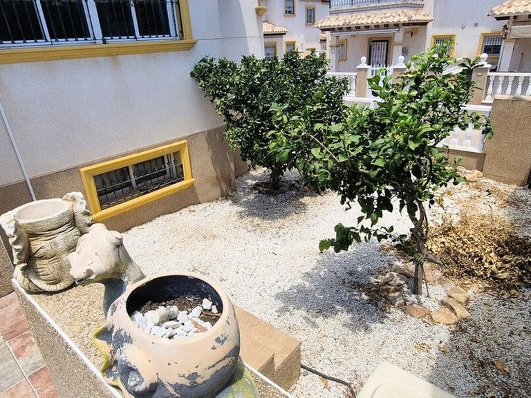 Villa for Sale in Villamartin, Alicante 40