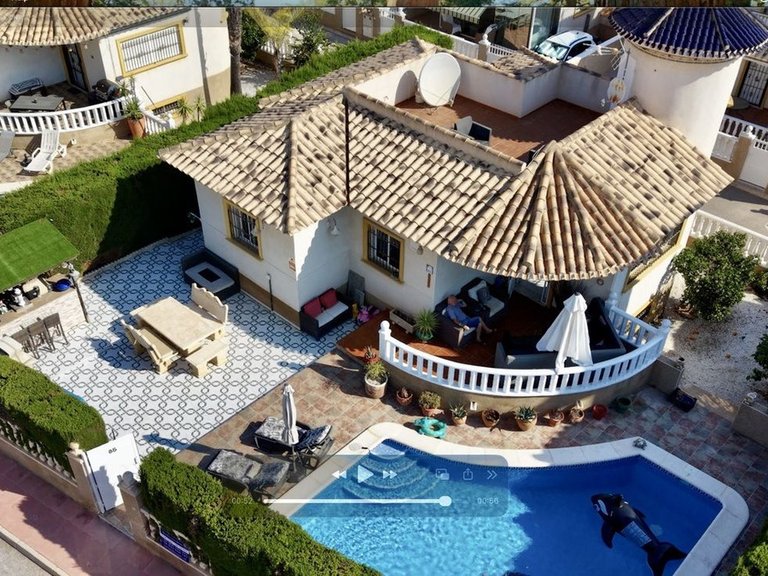 Villa for Sale in Villamartin, Alicante 41