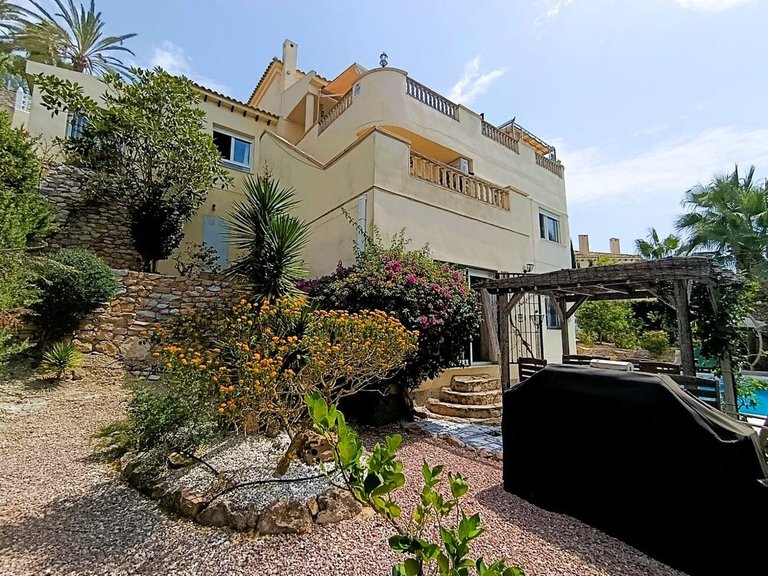 Villa for Sale in Las Ramblas, Alicante 1