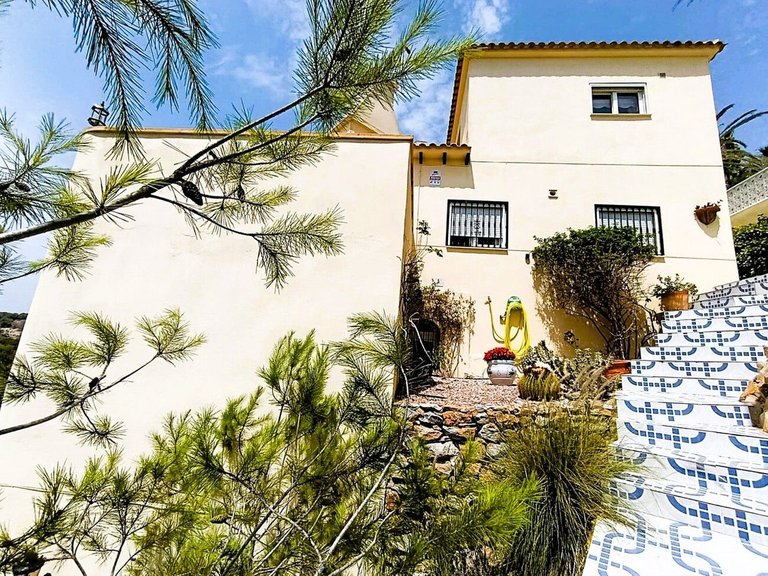 Villa for Sale in Las Ramblas, Alicante 2