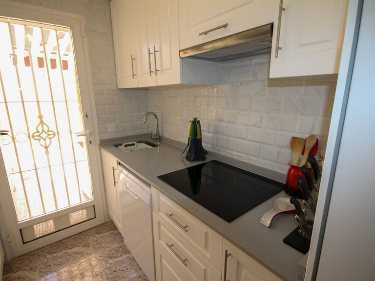 Town House for Sale in Villamartin, Alicante 7