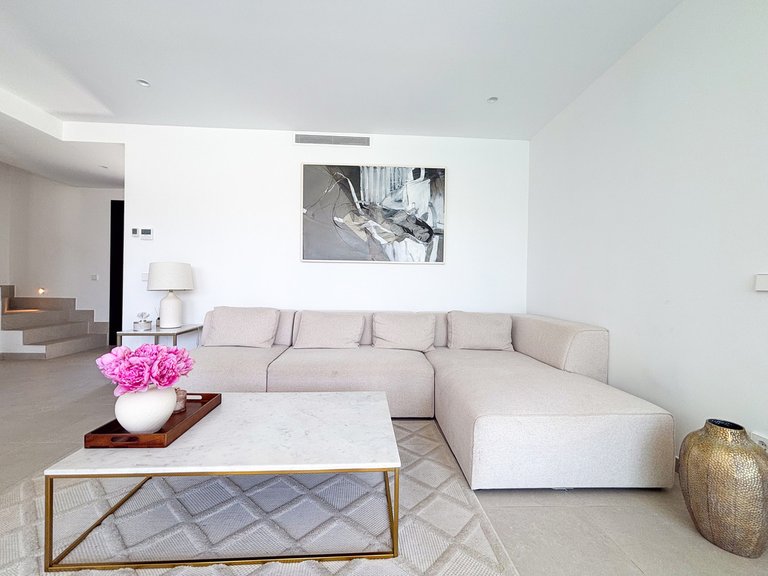 Villa for Sale in Cabo Roig, Alicante 13