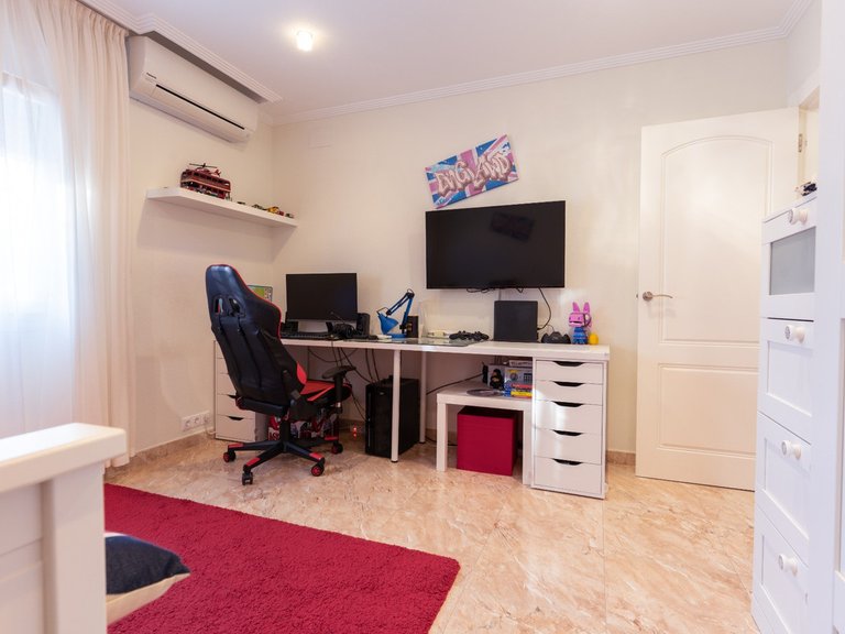 Villa for Sale in Los Balcones, Alicante 35