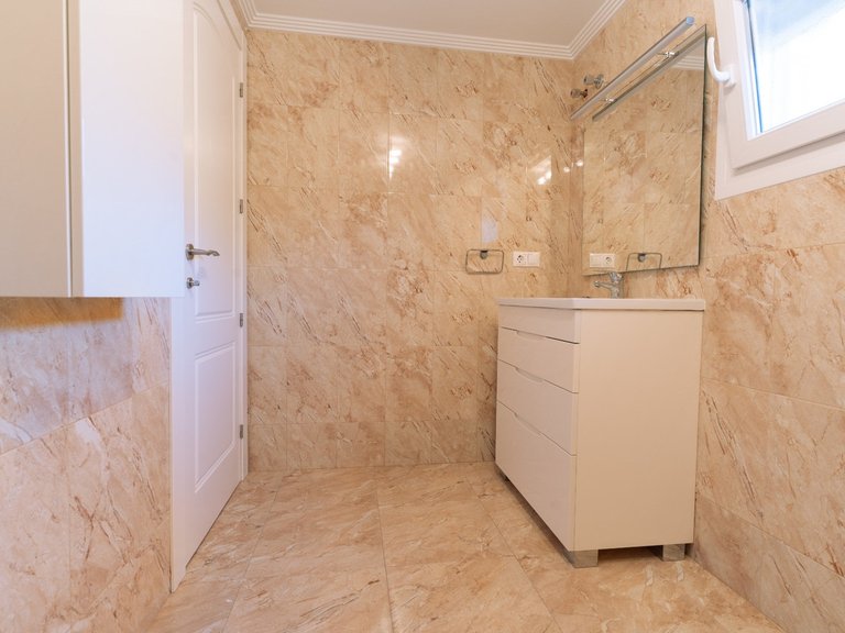 Villa for Sale in Los Balcones, Alicante 44