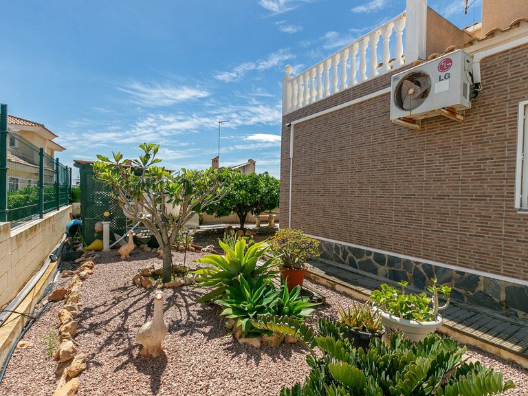 Villa for Sale in La Zenia, Alicante 9