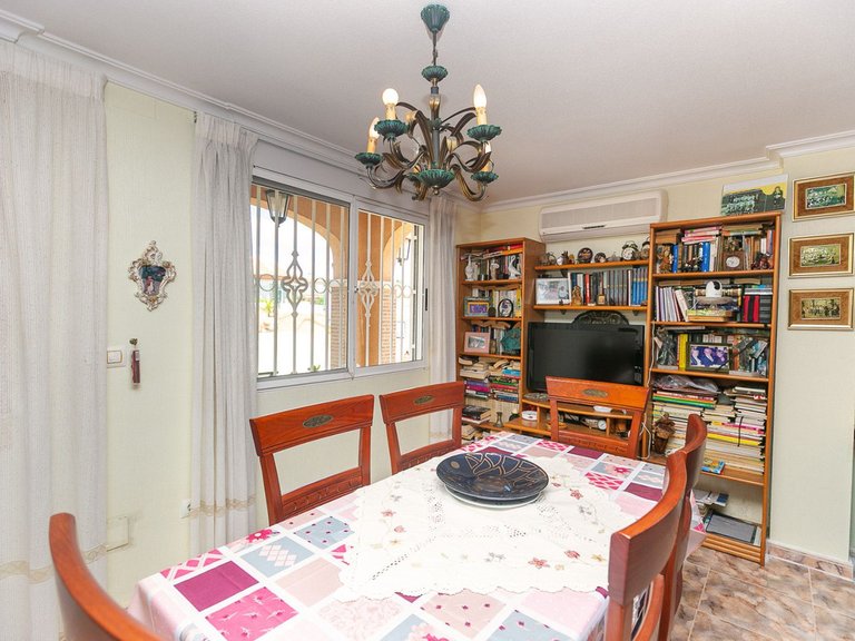 Villa for Sale in La Zenia, Alicante 20