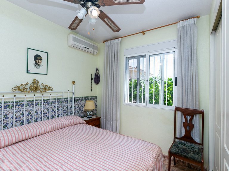 Villa for Sale in La Zenia, Alicante 32