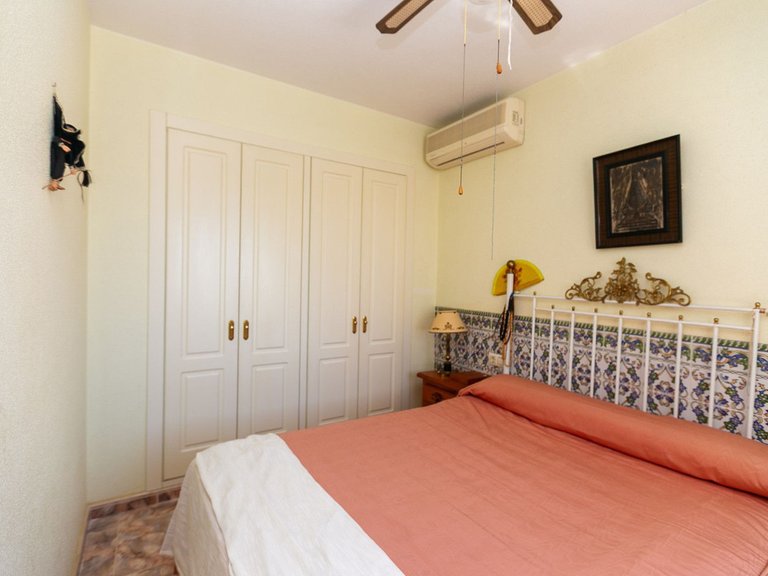 Villa for Sale in La Zenia, Alicante 37