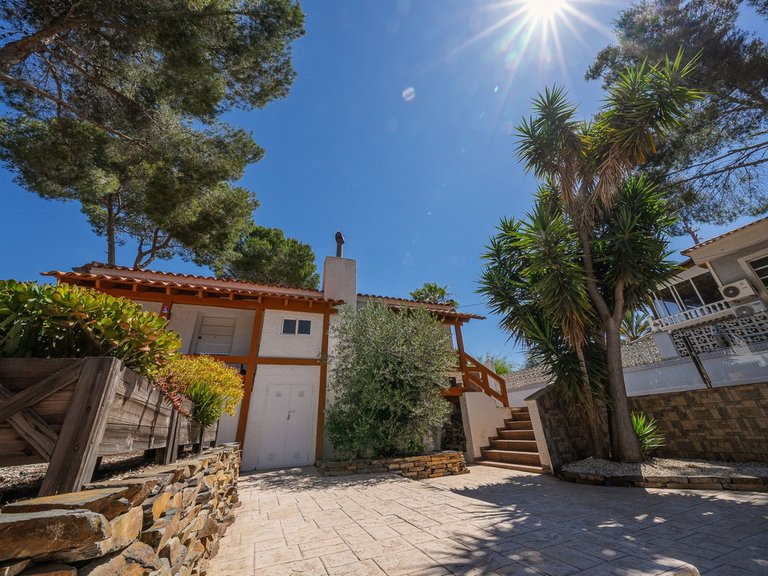 Villa for Sale in Pilar De La Horadada, Alicante 4