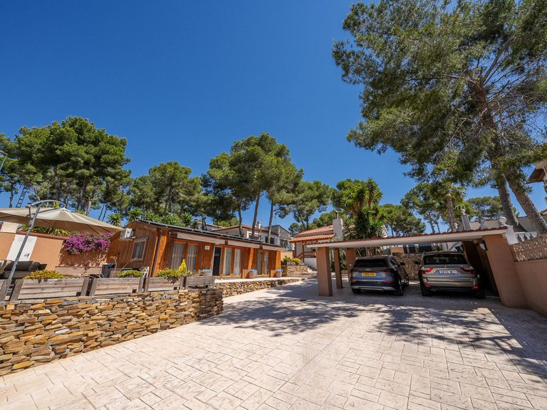Villa for Sale in Pilar De La Horadada, Alicante 5