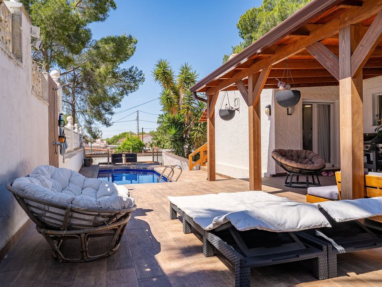 Villa for Sale in Pilar De La Horadada, Alicante 9