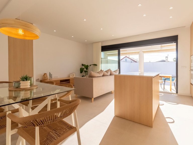 Villa for Sale in Torrevieja, Alicante 8