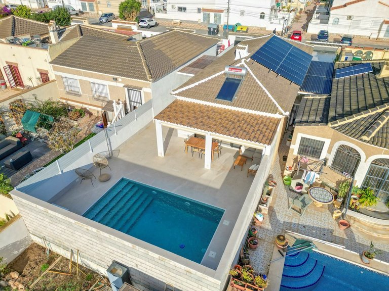 Villa for Sale in Torrevieja, Alicante 19
