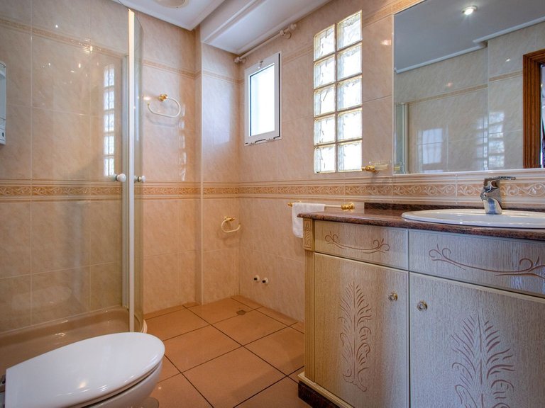 Villa for Sale in Torrevieja, Alicante 16