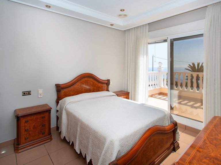Villa for Sale in Torrevieja, Alicante 18