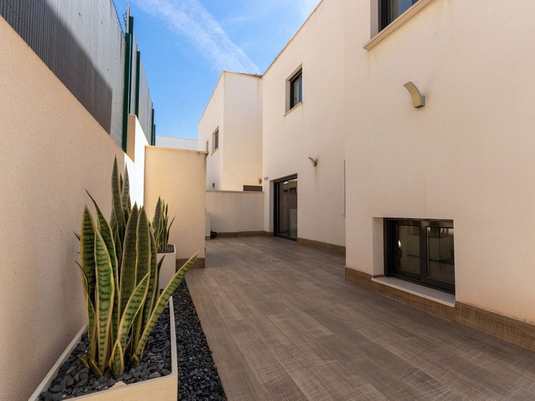 Villa for Sale in San Miguel De Salinas, Alicante 19