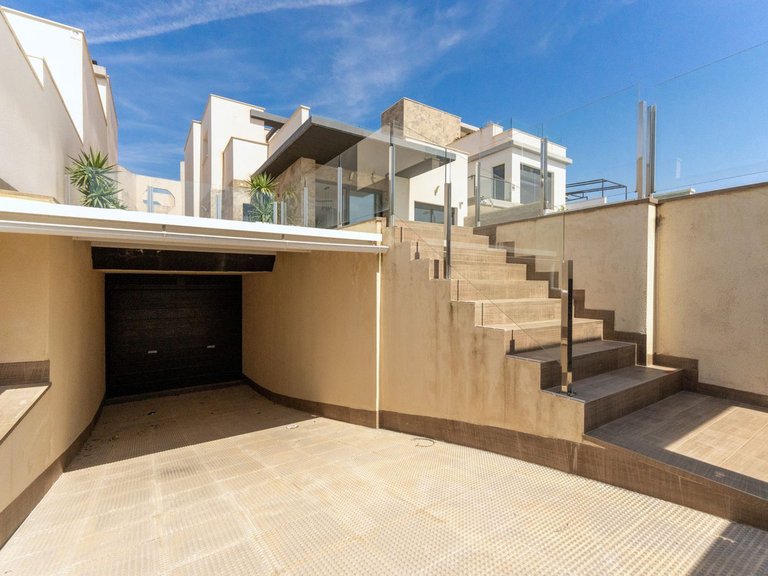 Villa for Sale in San Miguel De Salinas, Alicante 21