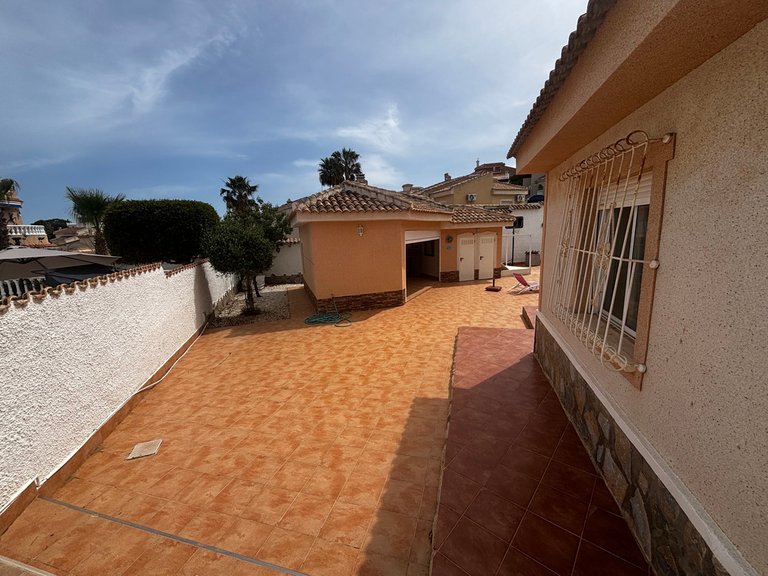 Villa for Sale in Ciudad Quesada, Alicante 35
