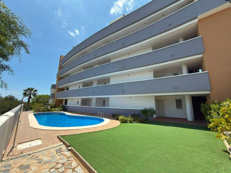 Apartment for Sale in Villamartin, Alicante 18