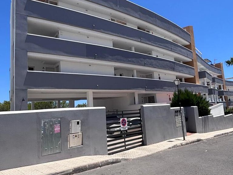 Apartment for Sale in Villamartin, Alicante 19