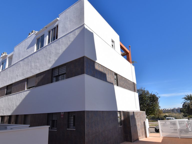 Town House for Sale in Guardamar Del Segura, Alicante 39