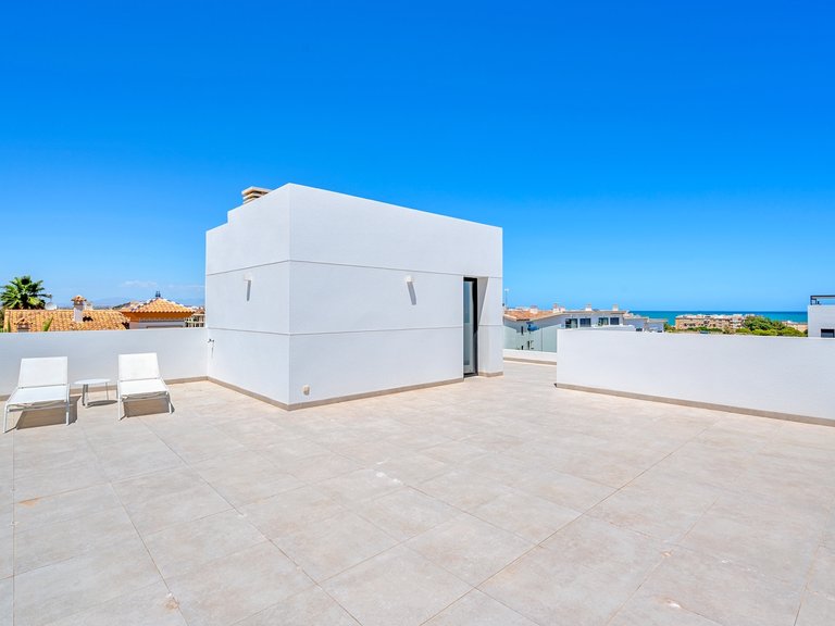 Villa for Sale in Guardamar Del Segura, Alicante 47