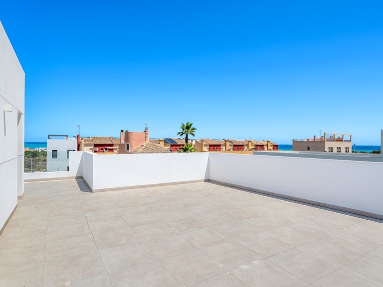 Villa for Sale in Guardamar Del Segura, Alicante 48