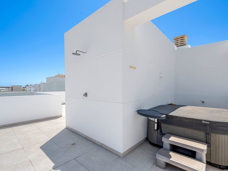 Villa for Sale in Guardamar Del Segura, Alicante 46