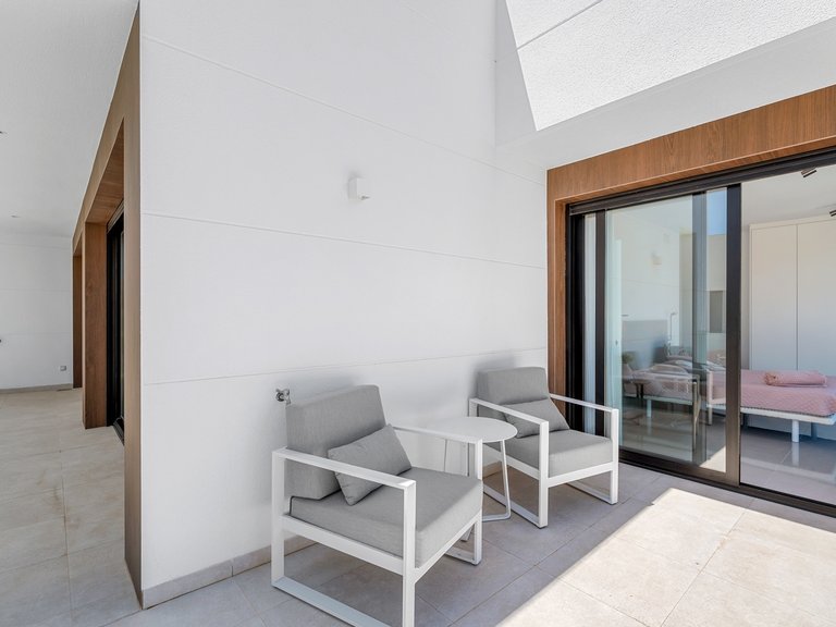 Villa for Sale in Guardamar Del Segura, Alicante 34