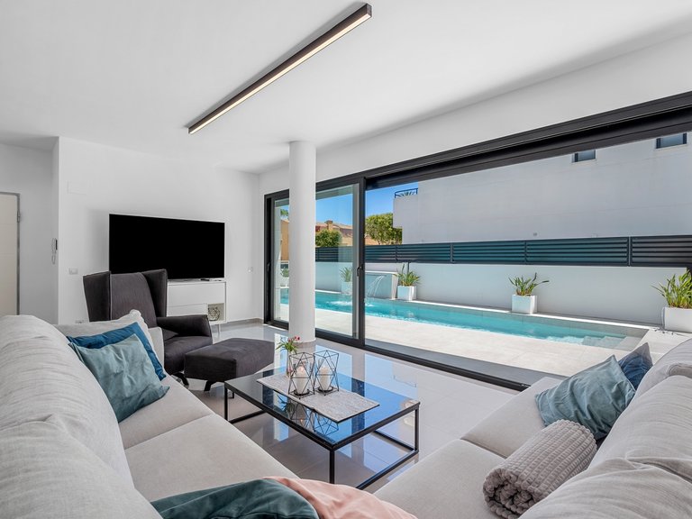 Villa for Sale in Guardamar Del Segura, Alicante 7