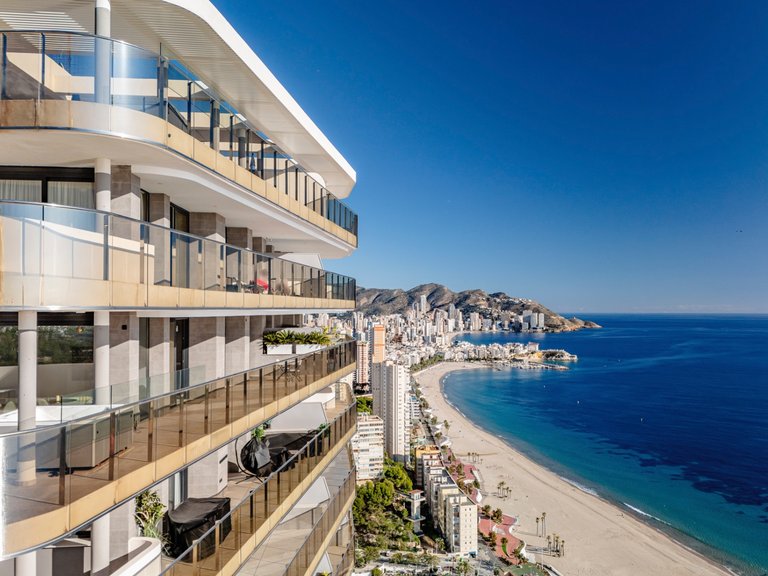 Apartment for Sale in Zona de Poniente, Benidorm, Alicante 1