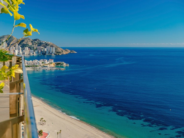 Apartment for Sale in Zona de Poniente, Benidorm, Alicante 40