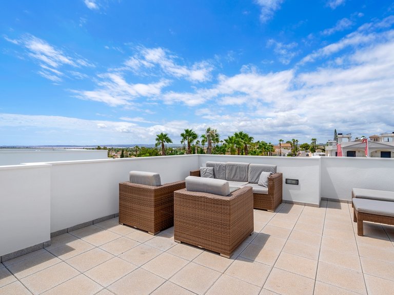 Villa for Sale in Ciudad Quesada, Ciudad Quesada - Rojales, Alicante 24