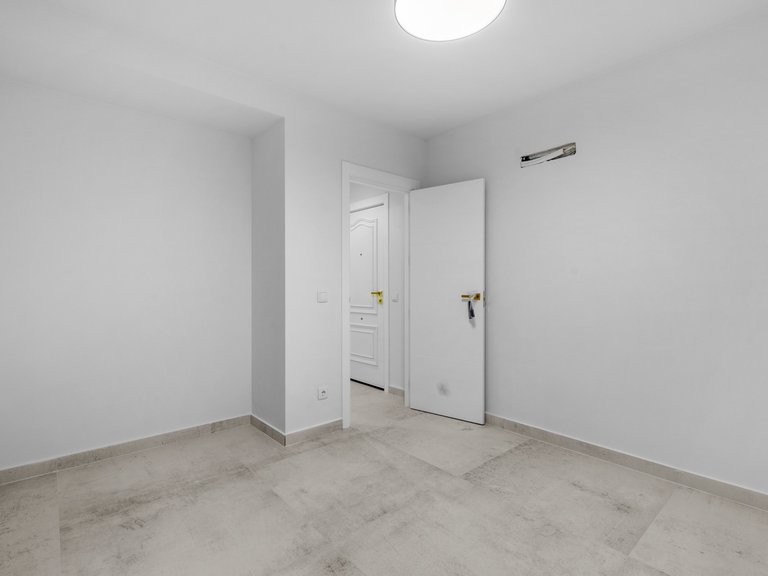 Apartment for Sale in Playa del Acequión, Torrevieja, Alicante 20