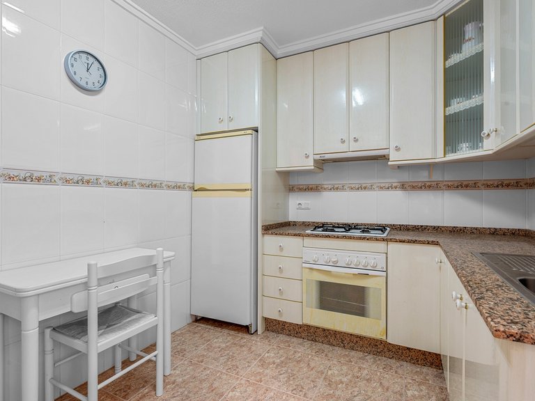 Apartment for Sale in Playa del Cura, Torrevieja, Alicante 8