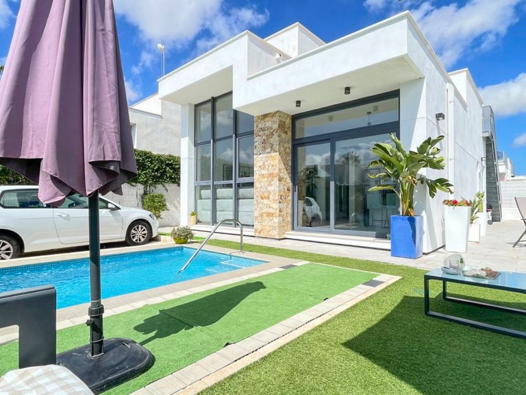 Villa for Sale in Costa Blanca, Rojales, Ciudad Quesada, Alicante 11